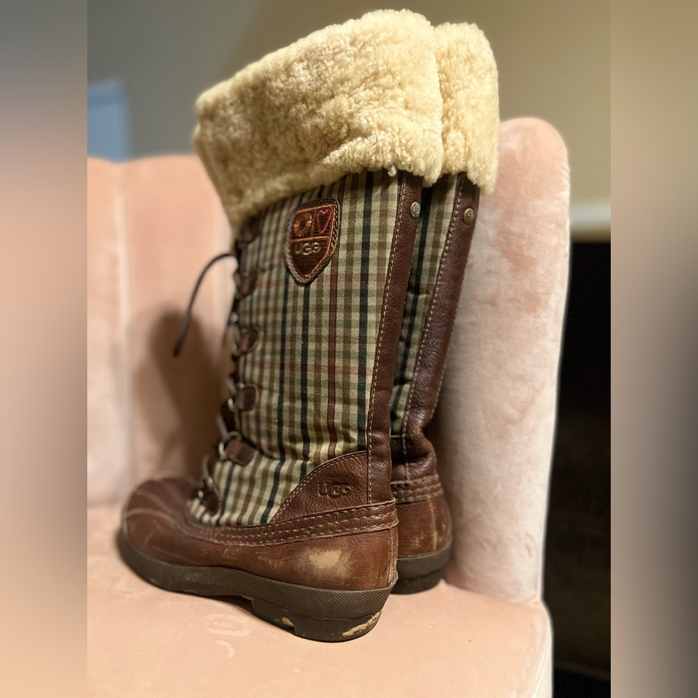 UGG Checkered Lace-Up Boots with Shearling - Picture 7 of 16